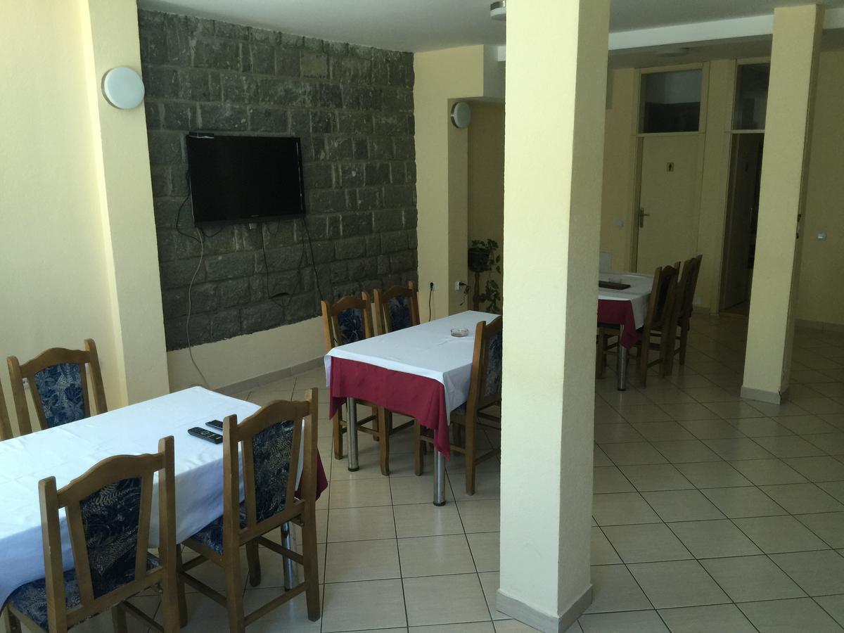 Bed & Breakfast Karavan Raška Eksteriør bilde