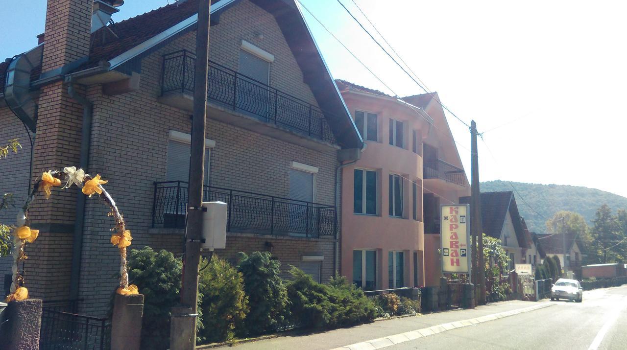 Bed & Breakfast Karavan Raška Eksteriør bilde