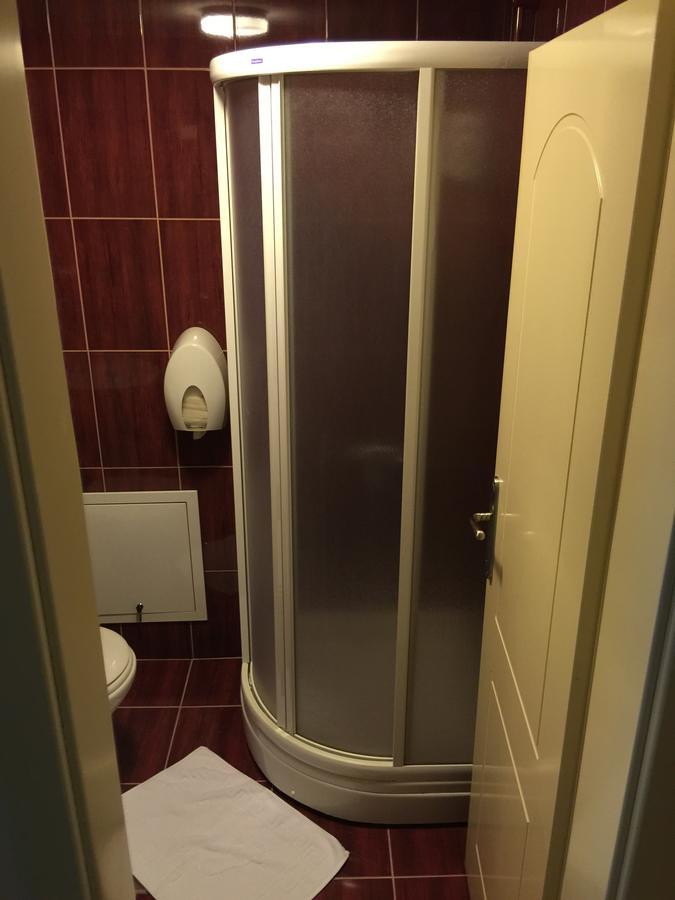 Bed & Breakfast Karavan Raška Eksteriør bilde